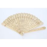 Good quality 19th century Cantonese carved ivory fan with finely pierced figure,