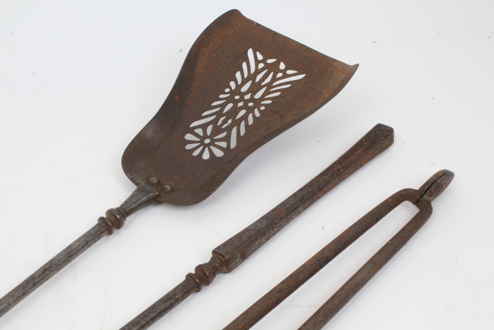 Set of three Georgian steel fire implements with faceted handles - Image 3 of 3