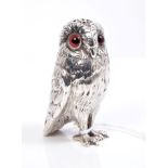 Victorian silver pepper or salt modelled in the form of an owl,