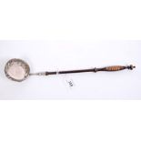 Fine quality early 19th century silver toddy ladle of circular form,