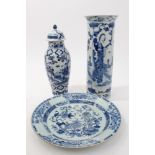 Collection of 18th / 19th century Chinese export porcelain - including blue and white charger,