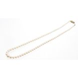 Cultured pearl necklace with a string of graduated cultured pearls,