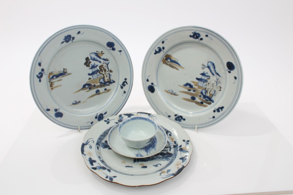 The Nanking Cargo - pair 18th century Chinese export blue and white plates with landscape and