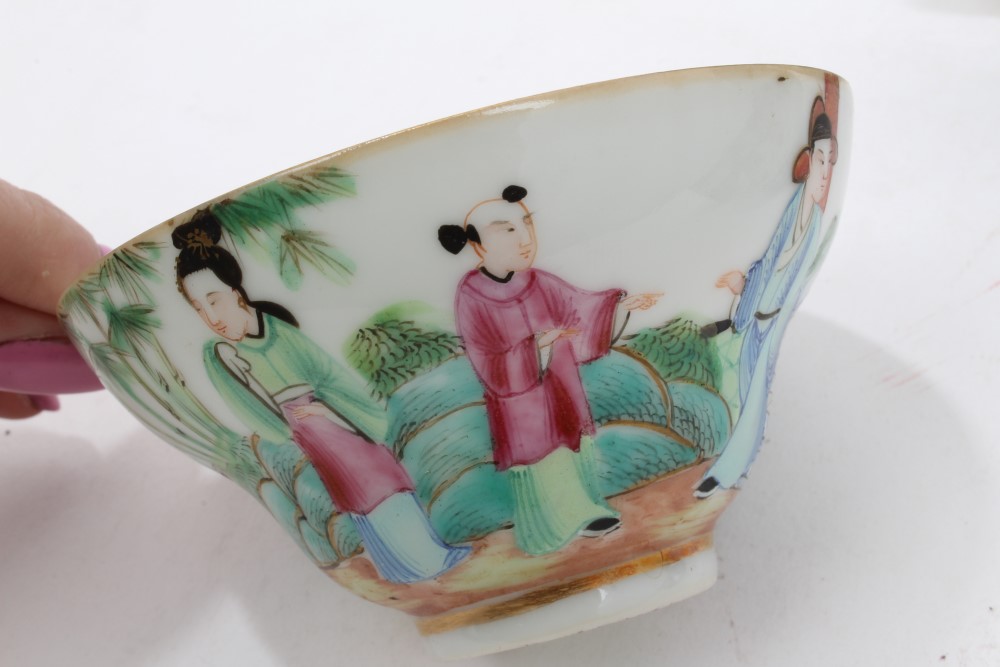 Early 20th century Chinese porcelain bowl with green painted dragons chasing pearls - Xuantong six - Image 3 of 7