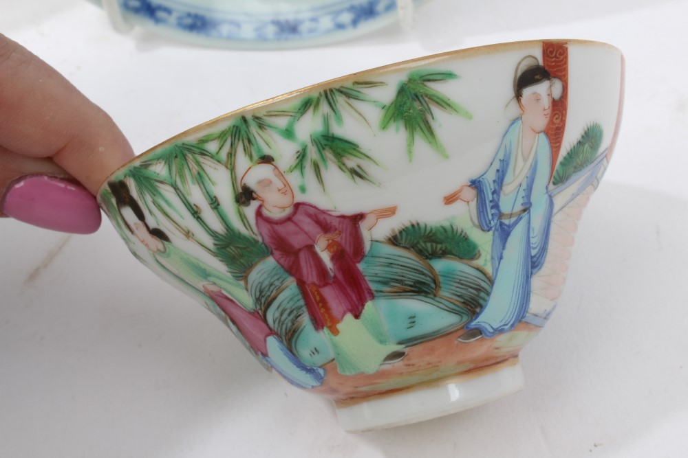 Early 20th century Chinese porcelain bowl with green painted dragons chasing pearls - Xuantong six - Image 5 of 7