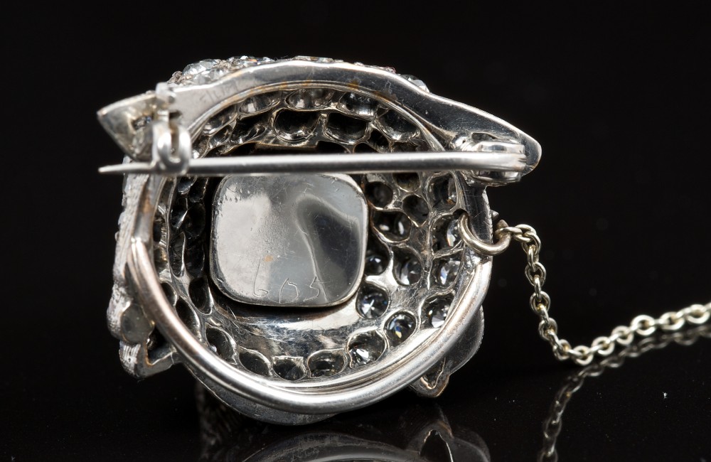 Unusual early 20th century diamond set tiger's head brooch, - Image 3 of 3
