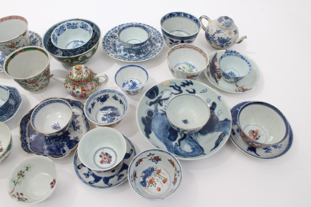 Collection of 17th and 18th century Chinese export wares - including famille verte, - Image 3 of 3