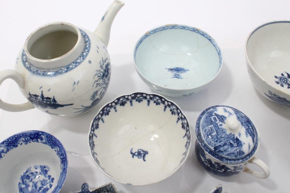 Collection of 18th century English blue and white porcelain - including Worcester (15) - Bild 2 aus 3