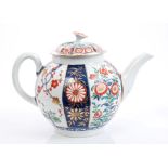 18th century Worcester Queens pattern teapot and cover with Imari palette mon and floral decoration