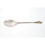 Early 17th century silver apostle spoon with traces of original gilding, hand-beaten teardrop bowl,