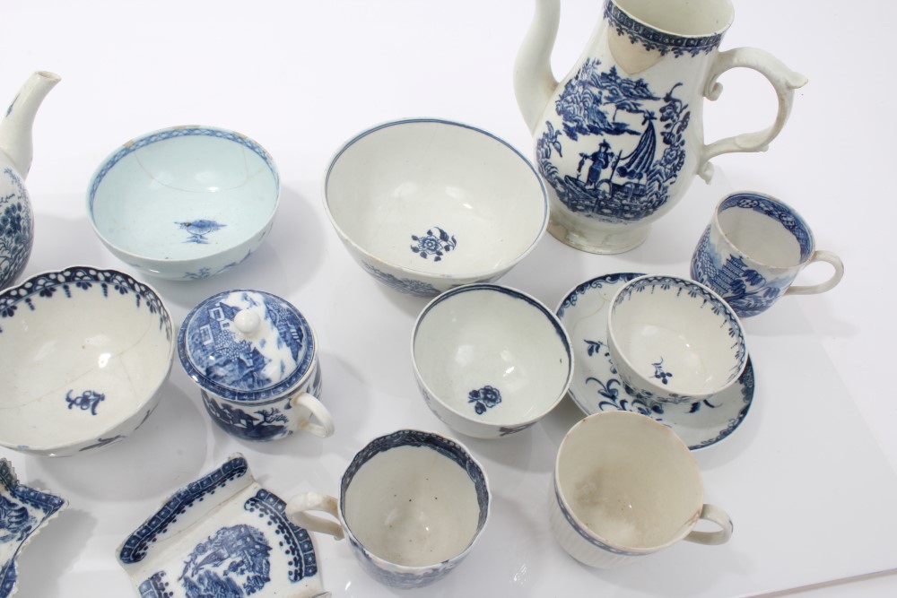 Collection of 18th century English blue and white porcelain - including Worcester (15) - Bild 3 aus 3