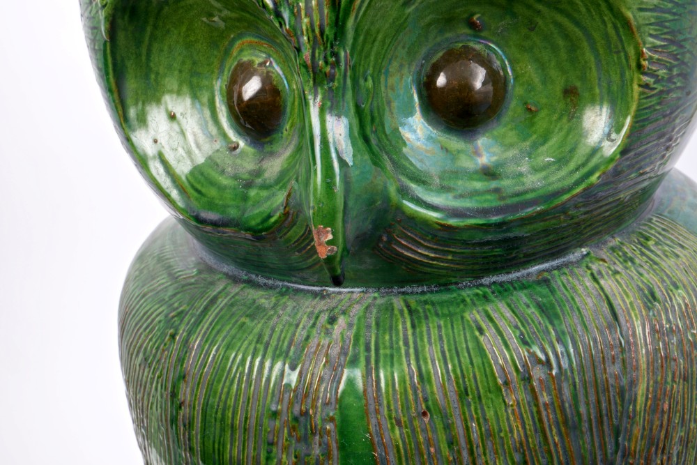 Late 19th century green glazed art pottery stick stand in the form of an owl with brown eyes and - Image 2 of 2