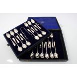 Set of twenty-four George V silver Hanoverian rattail pattern coffee spoons with matching sugar