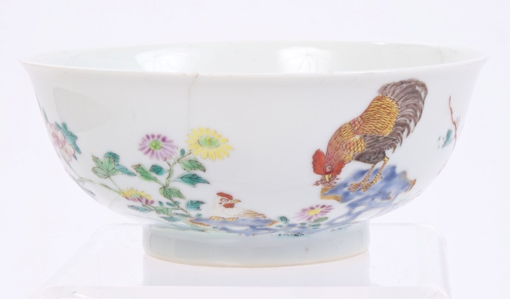 Fine 18th century Chinese 'chicken' bowl with polychrome painted cockerel eating an insect and hen - Image 5 of 17