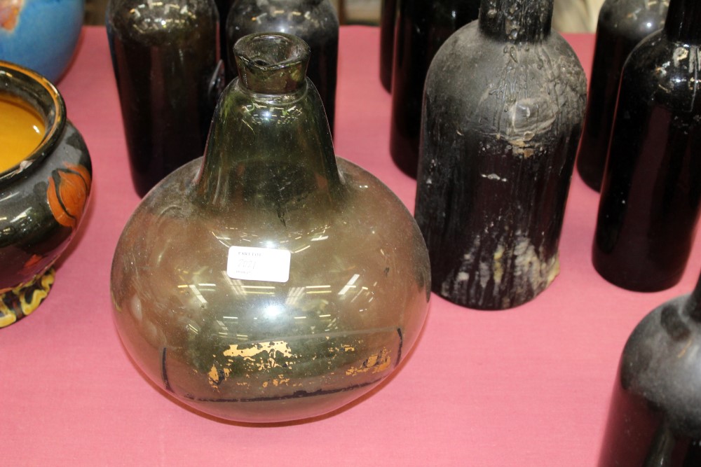 Late 18th / early 19th century moulded glass bottle with seal, initialled A. S. over C. R. - Image 6 of 10