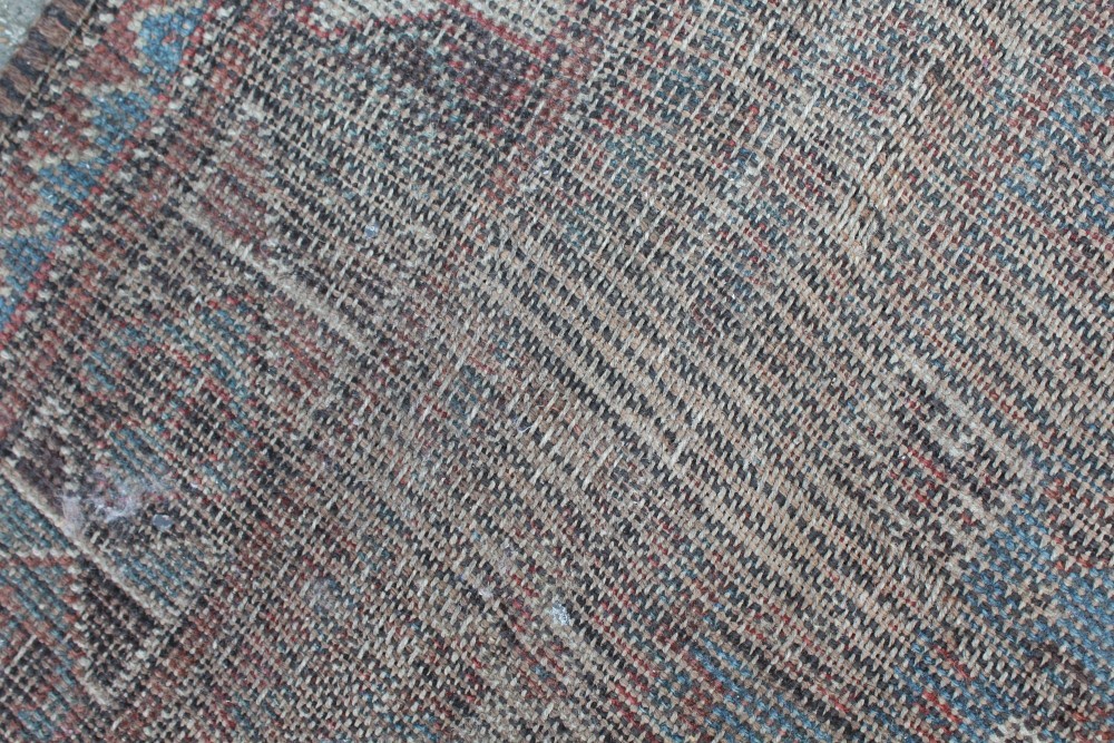 Kelim rug with geometric design against a blood-red field, 200cm x 102cm, - Image 4 of 5