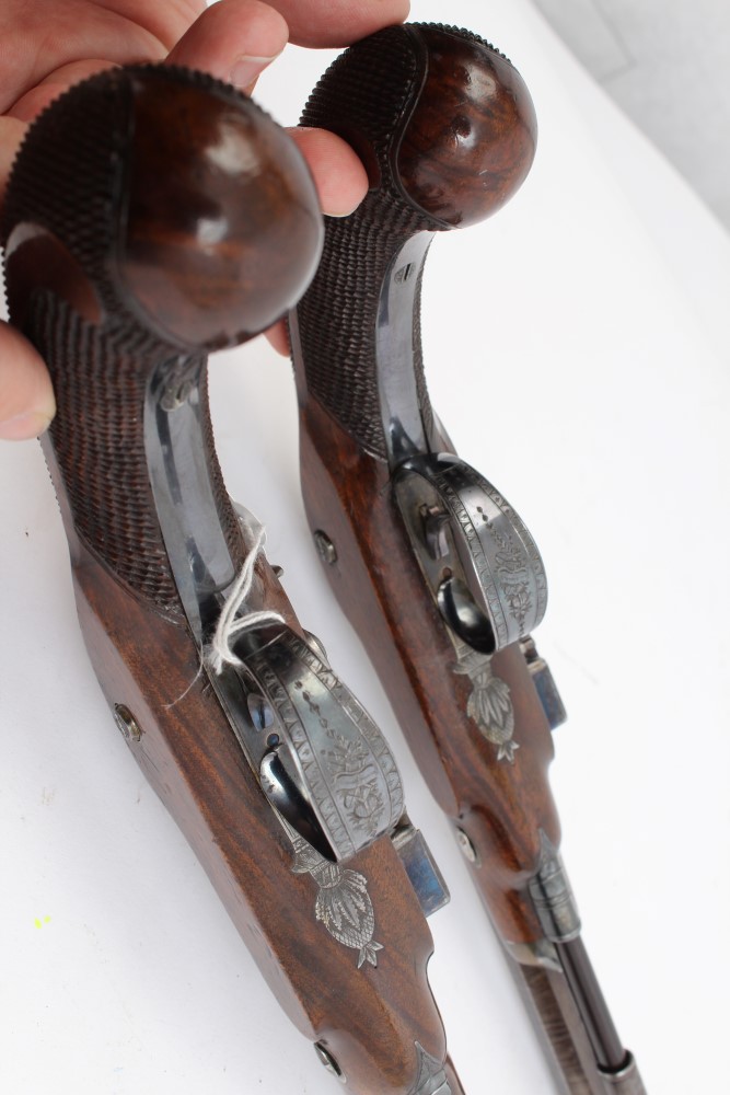 Fine pair George III flintlock Officers' pistols by Ezekiel Baker - gun maker to HRH The Prince - Image 9 of 10