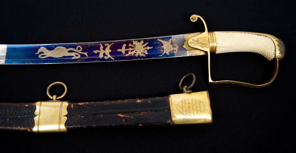 Fine George III 1796 pattern-type Officers' sabre with gilt brass stirrup hilt with diced ivory
