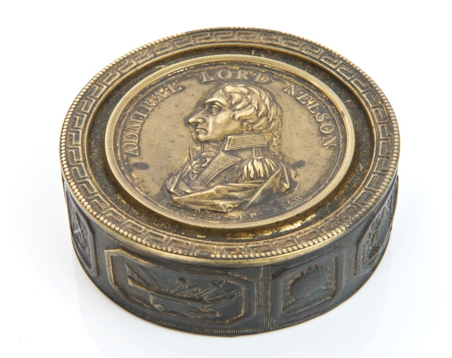 Early 19th century Lord Nelson commemorative gilt brass circular box decorated with Bust of Nelson,