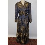 Ladies' vintage quality circa 1940s Chinese dressing gown in blue and gold silk brocade,