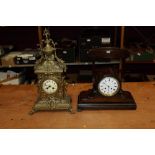 Early 20th century Continental brass cased mantel clock with ornate case,