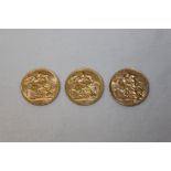 G.B. George V gold Sovereigns - 1913 (x 2) and 1914.
