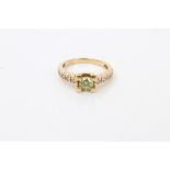 Gold (18ct) green diamond (probably heat treated) single stone ring with five diamonds set to each