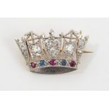 Fine quality gold (14ct) and platinum Mural Crown brooch - finely set with diamonds,