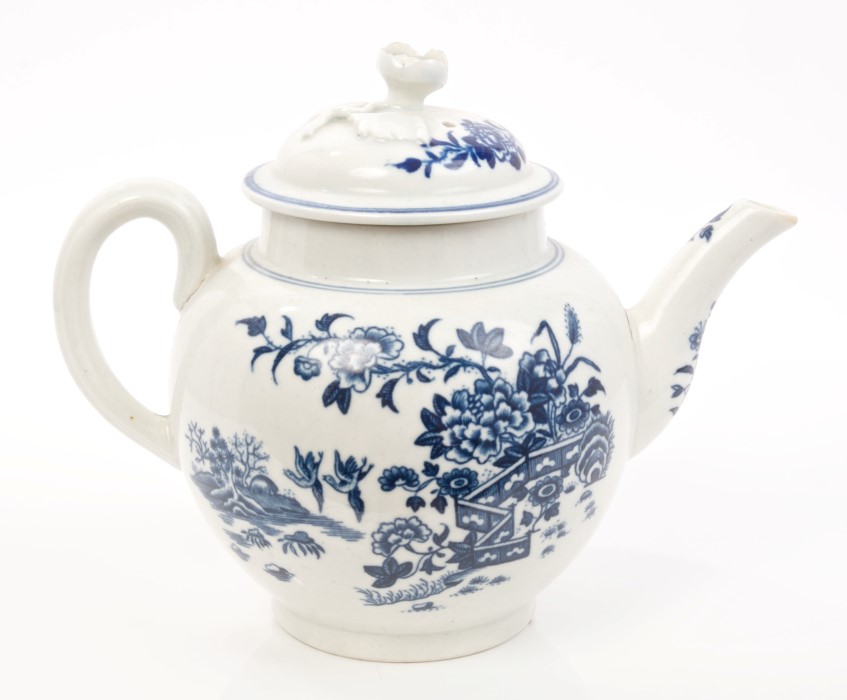 18th century Worcester blue and white teapot and cover with applied flower knop,