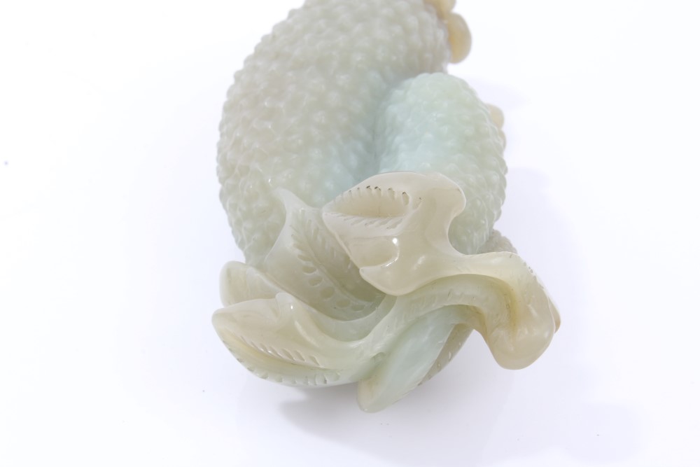 Chinese green jade carving of a fruit, 9. - Image 3 of 7