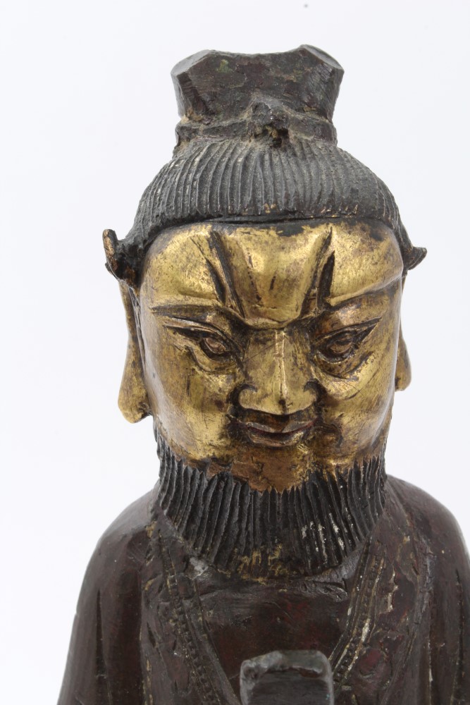 Chinese Qing period bronze and parcel gilt figure of a bearded man in robes, holding a tablet, 23. - Image 3 of 3