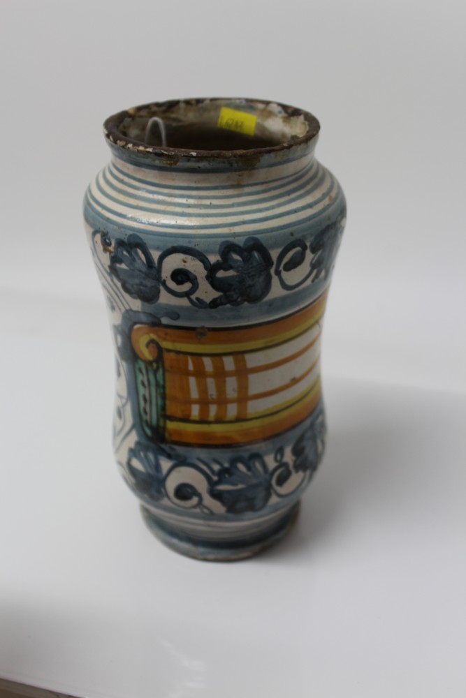 17th century Italian Majolica drug jar with blue and white floral decoration and green and yellow - Image 10 of 12