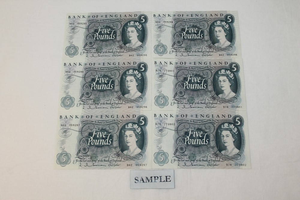 Banknotes - G.B. QEII. Series 'C' blue Five Pound notes (Feb. 1963), within Prefix B_ _ to N_ _ (N.