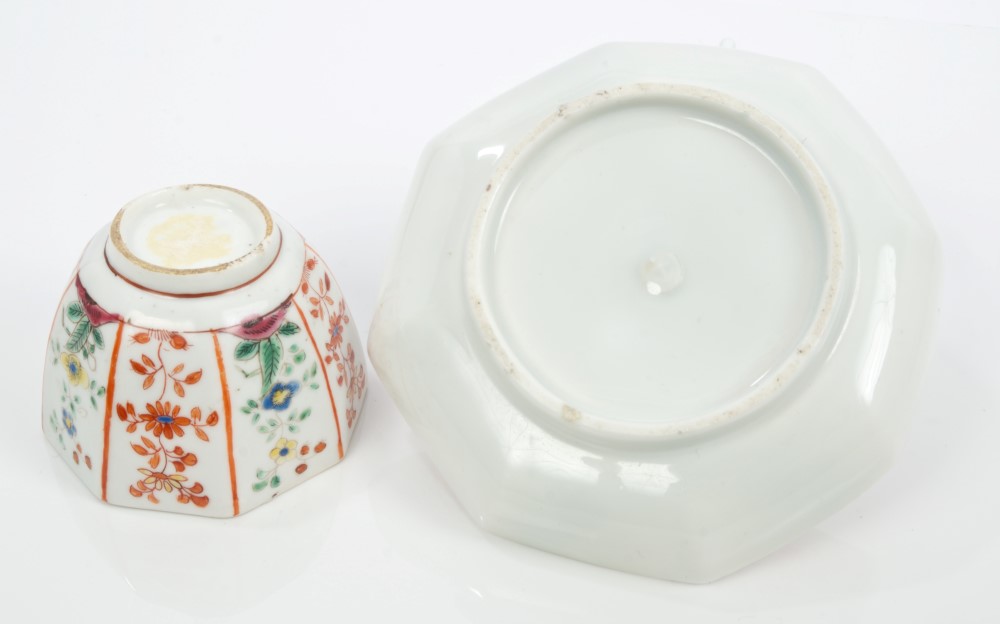 A Chelsea small octagonal tea bowl and saucer, - Image 2 of 8