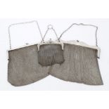 George V silver mesh evening bag with shaped engine-turned frame and suspension chain (Birmingham