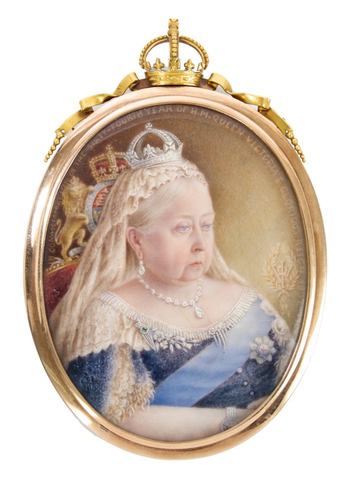 HM Queen Victoria - very fine Royal Presentation oval miniature portrait of The Queen,