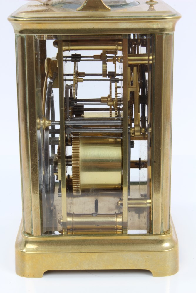 Late 19th century French repeating carriage clock in brass case with white enamelled dial and - Image 4 of 5