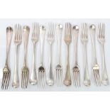 Set of twelve George III silver Hanoverian pattern dessert forks with engraved crests (London 1763),