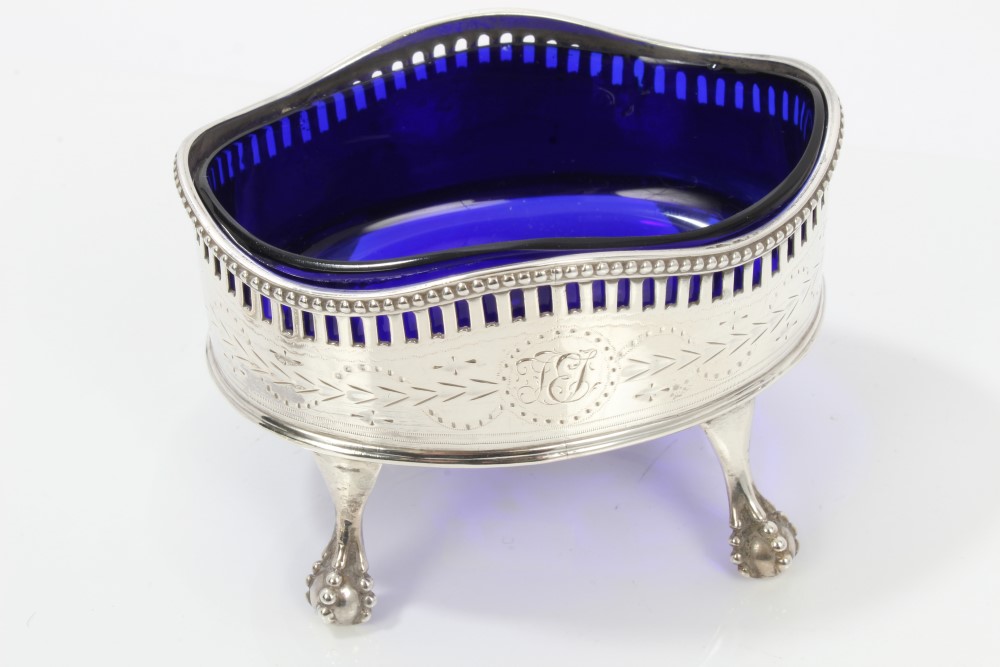 Pair George III silver salts of oval form, with bright cut decoration, pierced and bead borders, - Image 4 of 8