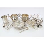 Selection of primarily 1930s / 1940s silver - including two toast racks,