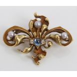 Good quality Art Nouveau French gold pearl,