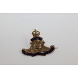 Gold (9ct) and enamel Royal Artillery sweetheart brooch, marked 9ct to reverse, 2.