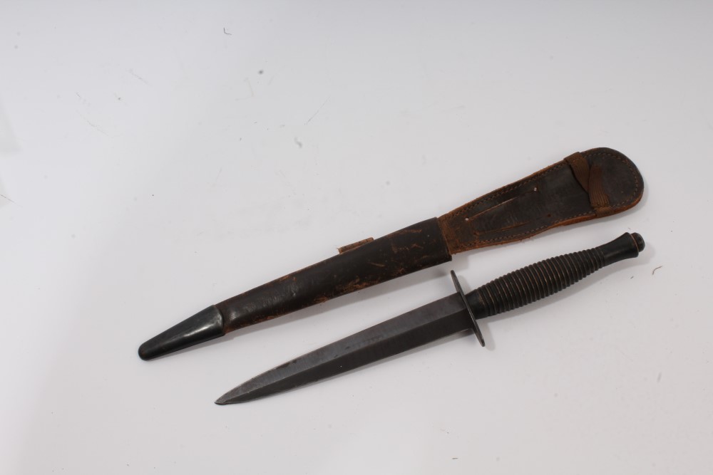 Second World War FS Commando knife - third pattern with sheath and integral frog - Image 3 of 3