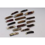 Eighteen vintage antler-handled lock knives and penknives