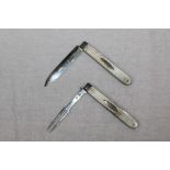 Georgian silver folding travelling fruit knife and fork with carved mother of pearl scales and