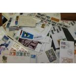 Stamps - large box of various material - G.B.