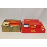 Railway - Tri-ang 00 gauge selection - mostly in original boxes - including Passenger Train Set R1,