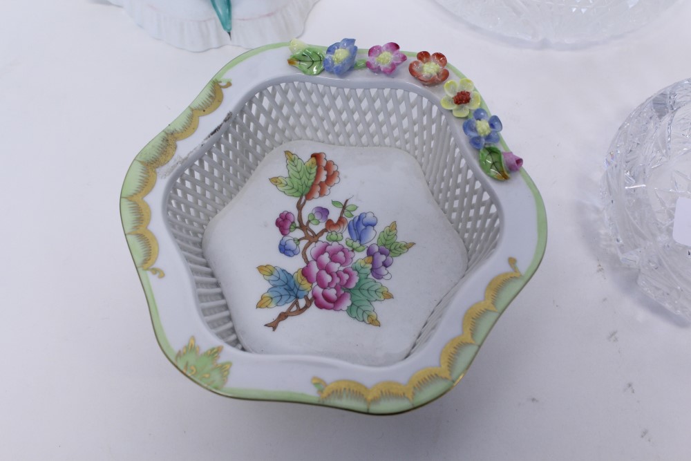 Herend porcelain basket ware dish with floral decoration, - Image 2 of 4