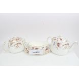 Extensive Minton Ancestral tea and dinner service (105 pieces)