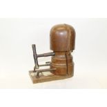 Late Victorian / Edwardian 'The Renslaw' turned wooden screw-turn hat stretcher with English and